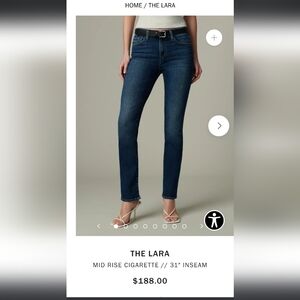 Mid- rise cigarette jeans with 31"inseam